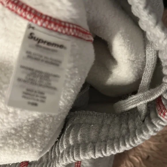 SUPREME Cover-stitch grey sweatpants 💕 - Picture 5 of 7